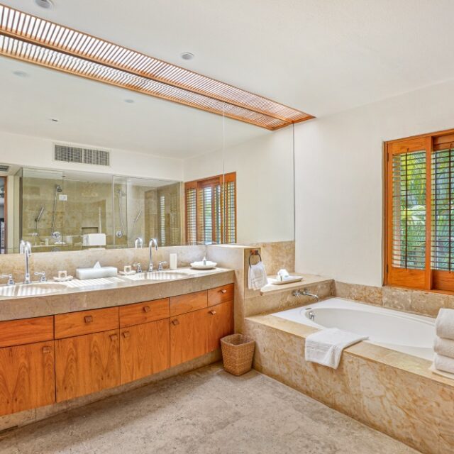 presidential villa bathroom